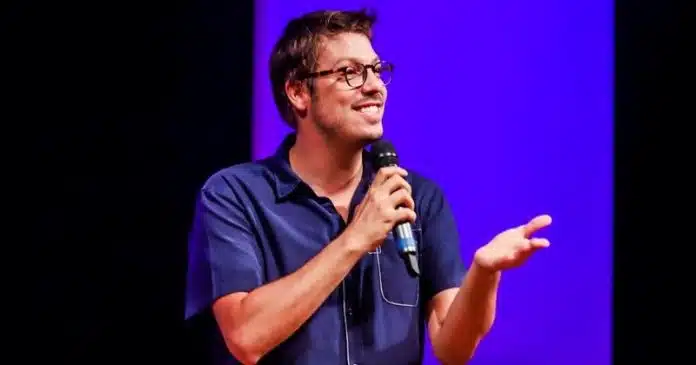 Fábio Porchat desembarca em João Pessoa com seu stand-up