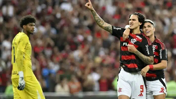 Flamengo amassa o Corinthians em última exibição antes de encarar o Botafogo-PB
