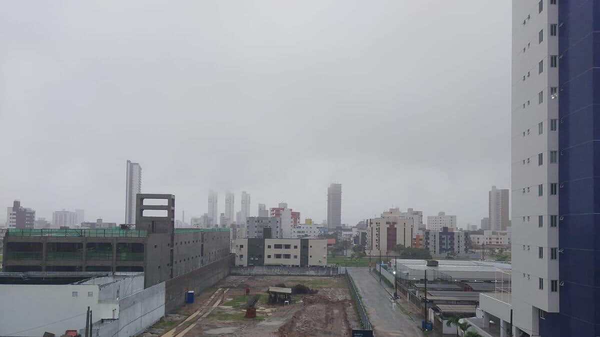 Inmet amplia alerta de chuvas intensas e ventos fortes para 151 cidades da Paraíba