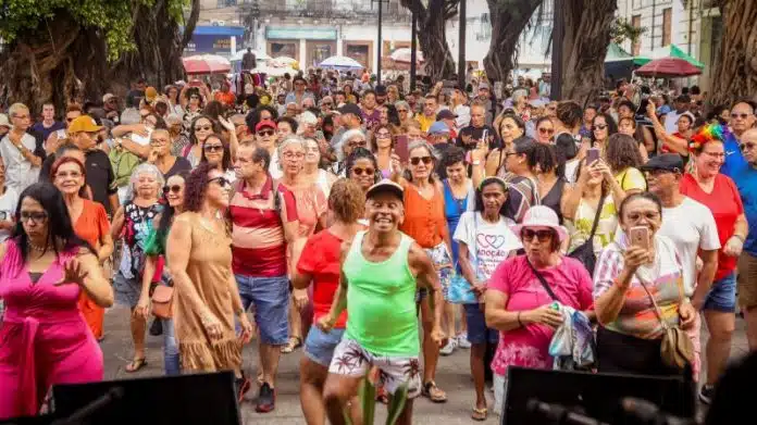 Sabadinho Bom apresenta grupo Samba na Praça neste final de semana