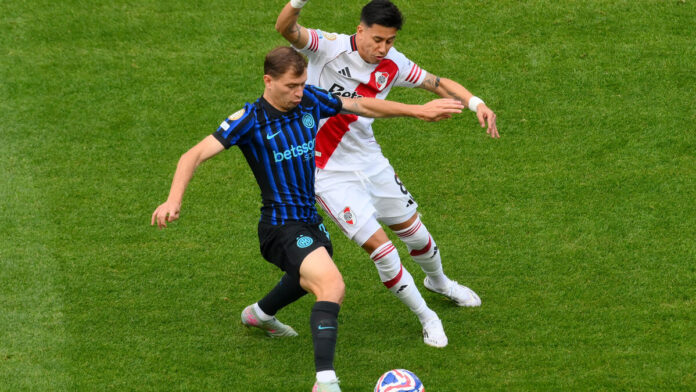 Do banco, Luis Henrique vê Inter de Milão bater o River Plate e garantir duelo com o Fluminense
