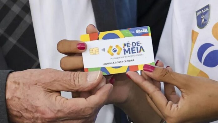 nascidos em setembro e outubro recebem parcela de R$ 200