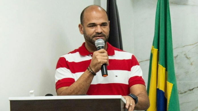 Prefeito de Sobrado é preso em flagrante por porte ilegal de arma