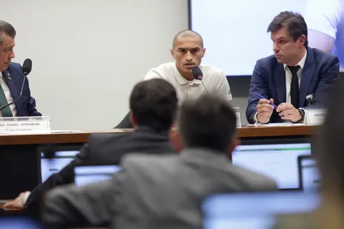 
				
					Nino Paraíba admite erro ao se associar a esquema de apostas e busca recomeço na Série C
				
				