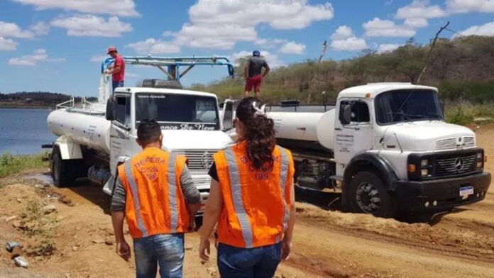 Após atraso em pagamentos, Ministério libera R$ 50 milhões para Exército custear Operação Pipa
