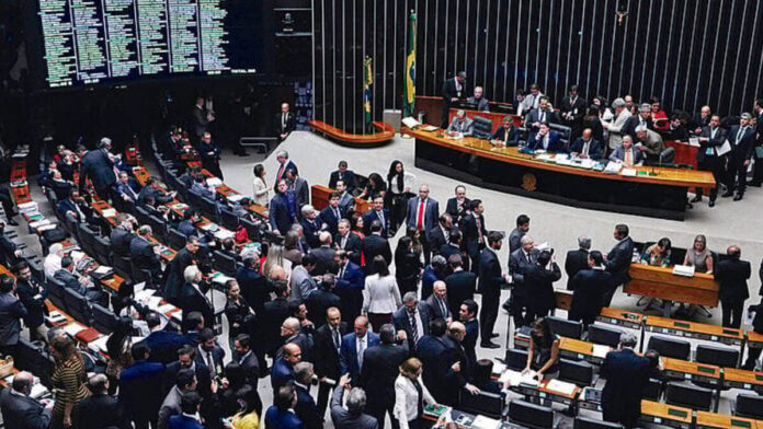 Com apoio da maioria da bancada paraibana, Câmara aprova criação de 200 cargos no STF