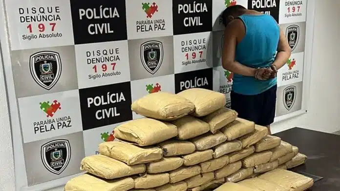Homem é preso com 50 kg de maconha em rodovia de Bayeux