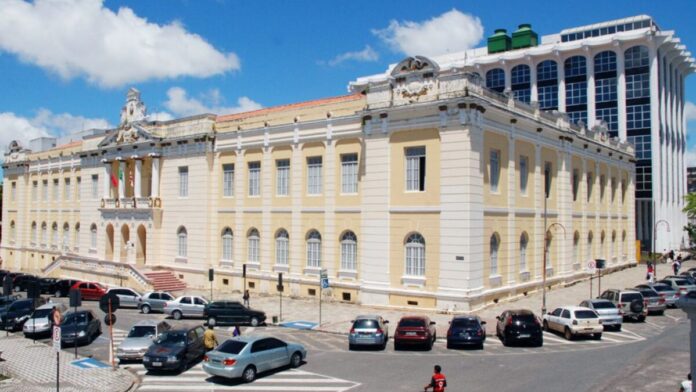 Justiça suspende liminar e mantém decreto que anulou homologação do concurso de Bayeux