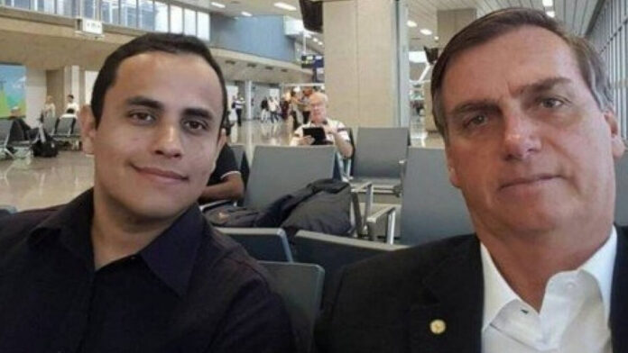 Paraibano Tércio Arnaud, ex-assessor de Bolsonaro, depõe à PF nesta quinta