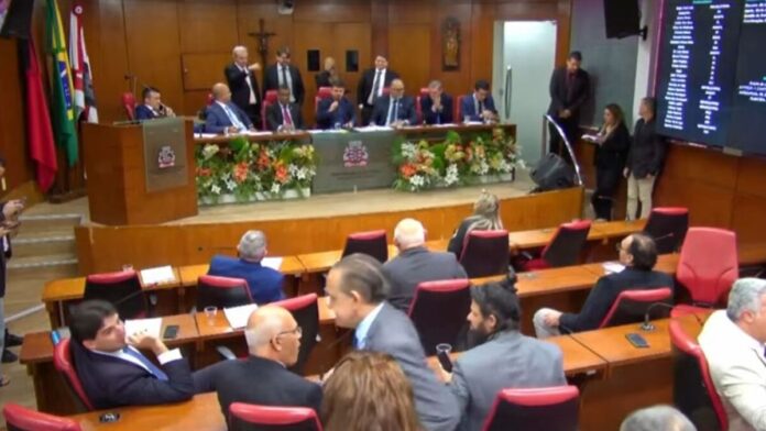 TCE-PB manda que vereadores de João Pessoa devolvam R$ 1,3 milhão recebidos a mais em 2022