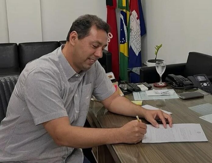 TJPB suspende lei que obriga prefeito de Lucena a divulgar agenda diária de compromissos