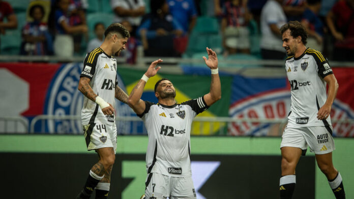 gol olímpico de Hulk e boa atuação de Arthur Cabral marcam retorno da Série A