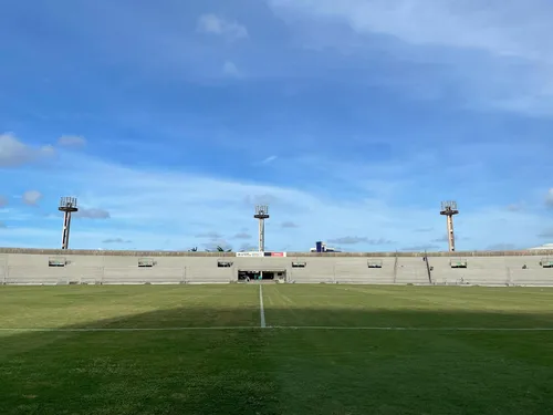 
				
					Adversário do Botafogo-PB, Ponte Preta deixa de treinar devido a salários atrasados
				
				