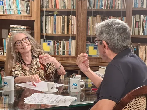 
				
					Zarinha: pela primeira vez, a mestra paraibana revela bastidores de sua trajetória única
				
				