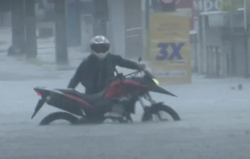 
				
					Chuva em João Pessoa: volume já supera mais do que o dobro do esperado para agosto
				
				