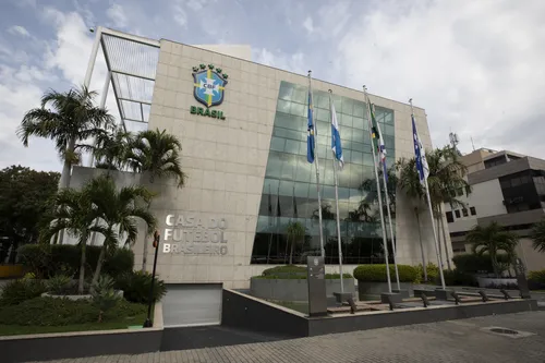 
				
					CBF projeta mudanças no calendário para 2026, e futebol paraibano deve sentir impacto direto
				
				
