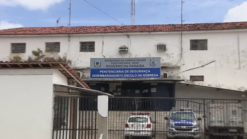 
				
					Hytalo Santos no presídio do Róger: veja regras, estrutura e pavilhão onde casal deve ficar
				
				