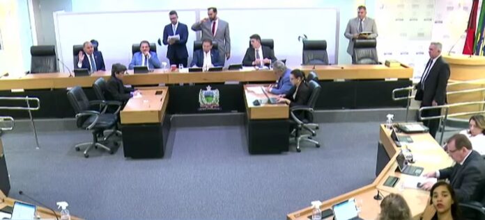 Governo da Paraíba nega perda de prazo para veto à LDO 2026