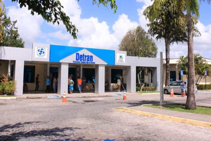 Homem é levado à delegacia após tentar transferir veículo em nome de Hytalo Santos