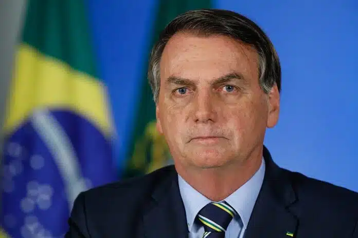 Ministro decreta prisão domiciliar do ex-presidente Jair Bolsonaro