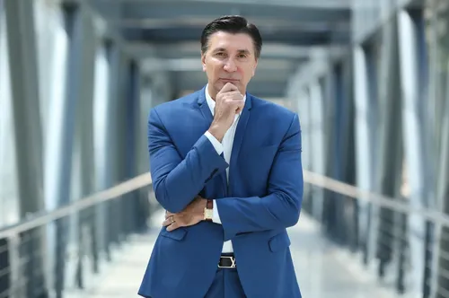 Um ‘networking’ sólido pode levar à formação de conexões poderosas e abrir portas