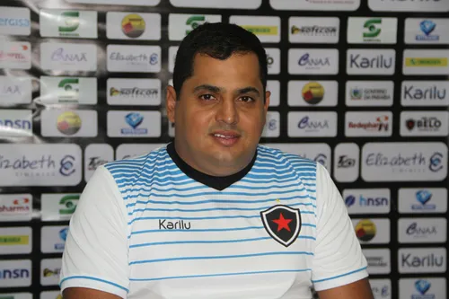 
				
					Clássico Emoção: relembre técnicos que defenderam Botafogo-PB e Campinense
				
				