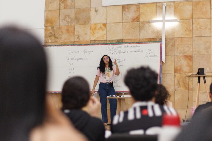 Cursinho solidário para Enem em João Pessoa abre inscrições para aulões