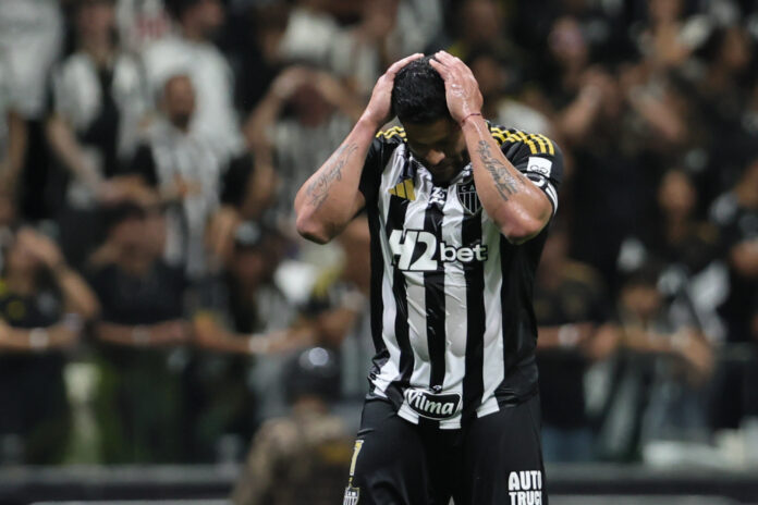 Hulk completa um ano sem marcar gol com bola rolando no Brasileirão