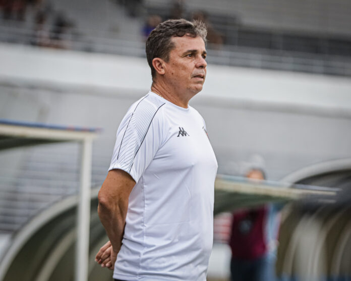 técnico comenta saída do Botafogo-PB e revela contato do Campinense