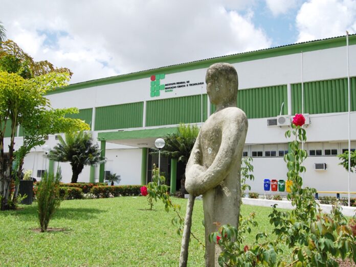 Edital do concurso do IFPB para professor efetivo é publicado com 43 vagas