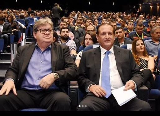 João Azevedo e Hervázio Bezerra têm posições diferentes em relação às críticas de Cícero ao Governo do Estado