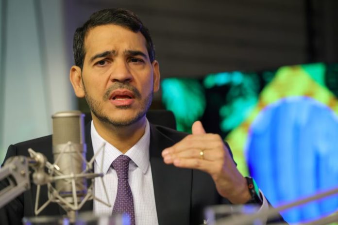Messias intensifica ‘beija-mão’ para evitar primeira rejeição ao STF em 131 anos