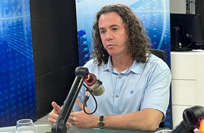 Veneziano diz que convite do MDB ao PT para integrar chapa majoritária é “natural e compreensível”