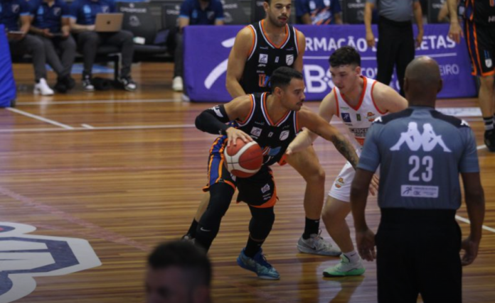 Com campanhas semelhantes, Unifacisa visita o União Corinthians pelo NBB