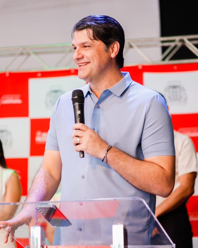 Leo Bezerra garante R$ 1,1 milhão para instituições de apoio a crianças e adolescentes